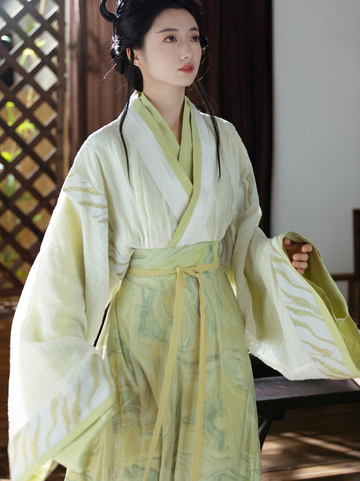 Verdant Serenity Wei Jin Set