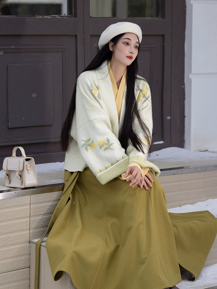 Yellow Osmanthus Winter Set