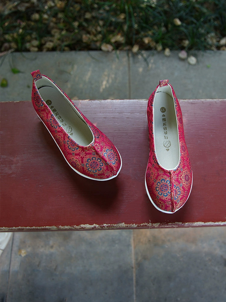 Red Blooms Ming Dynasty Platform Shoes