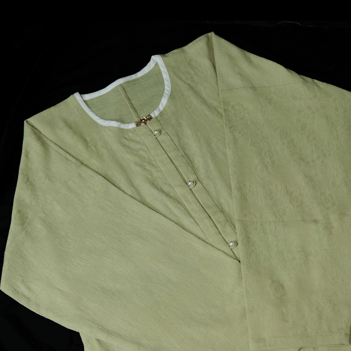 Modernized Ming Dynasty Top