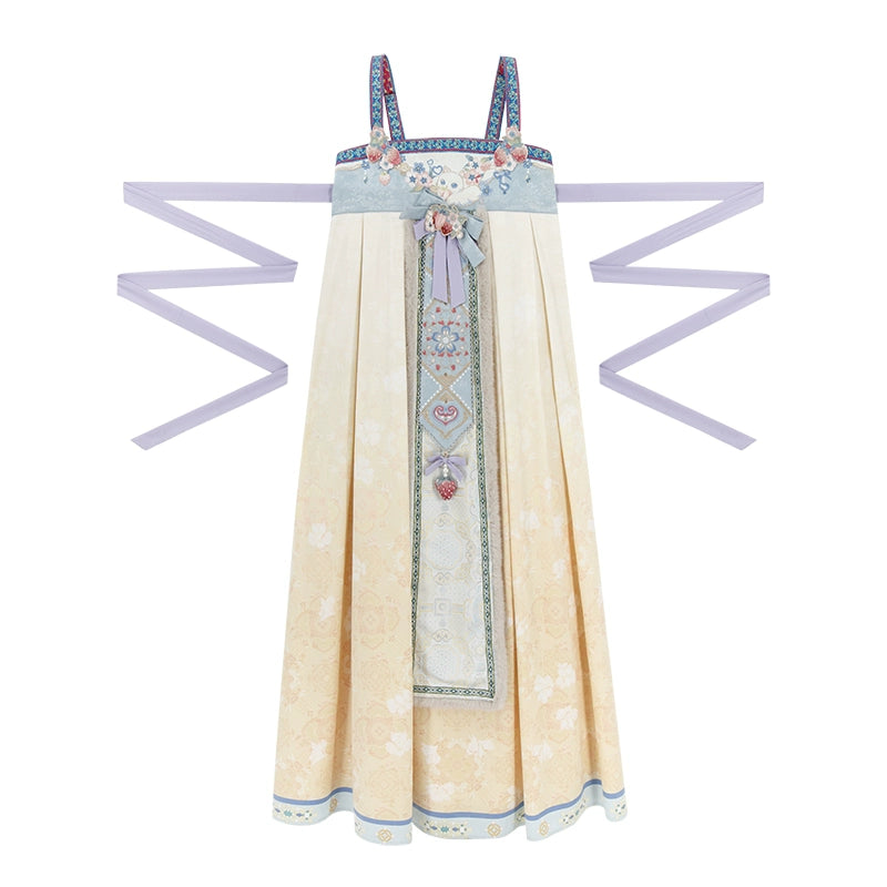 Winter Strawberry Modernized Qixiong Ruqun | 齐胸襦裙 Dress Set