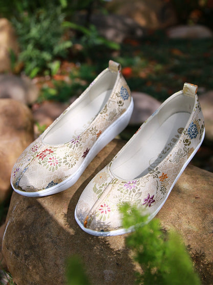 Imperial Grace Ming Dynasty Platform Shoes