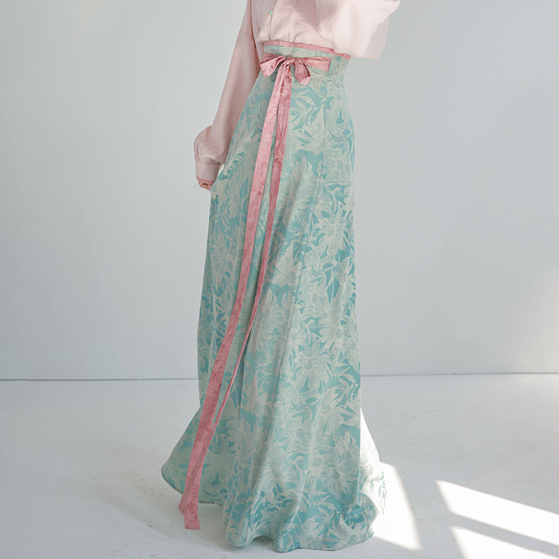 Poqun | 破裙 Skirt in Various Colors