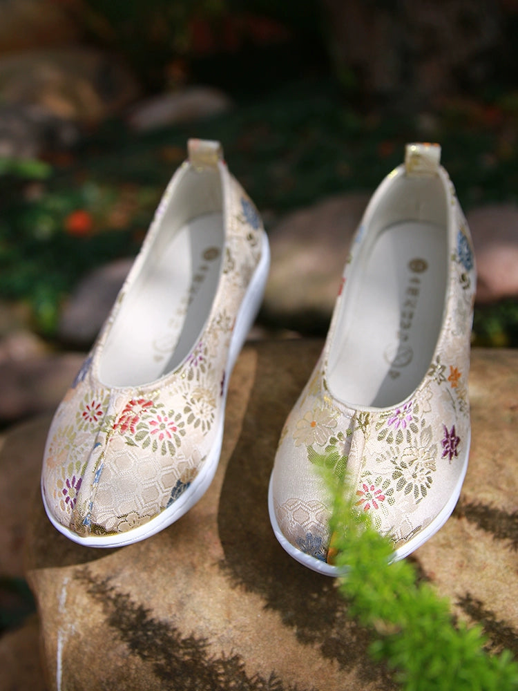 Imperial Grace Ming Dynasty Platform Shoes