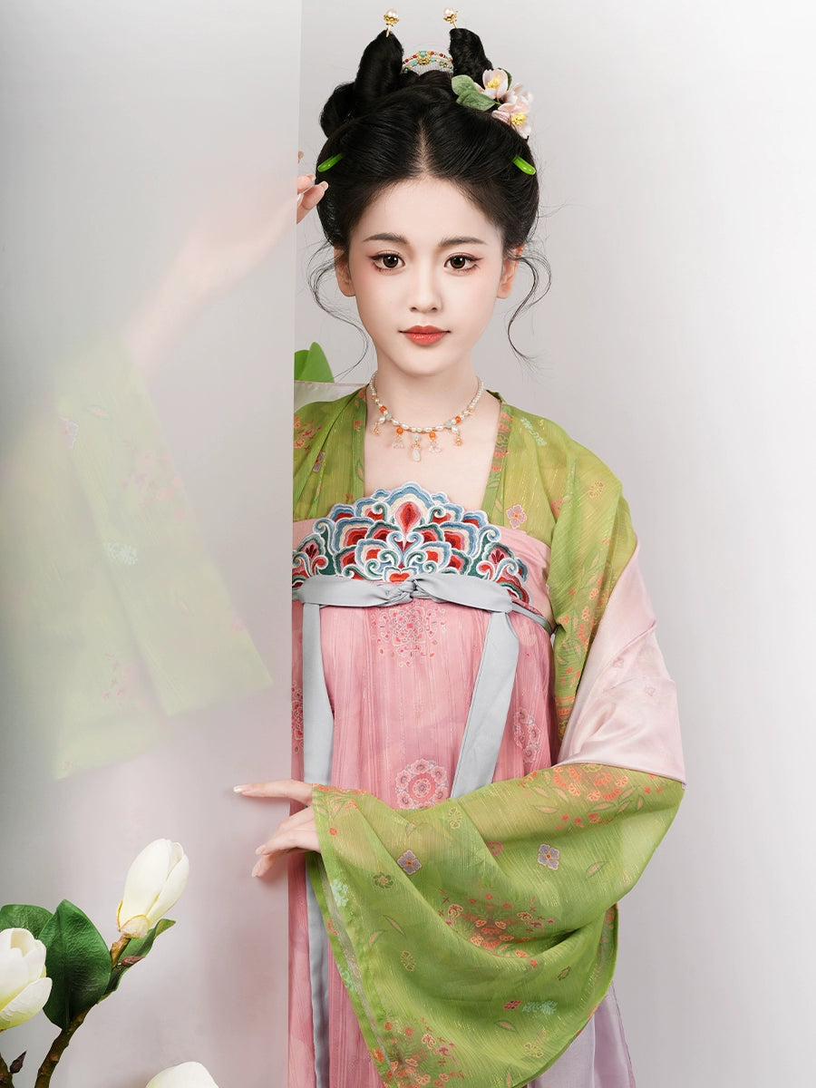 Strawberry Qixiong Ruqun | 齐胸襦裙 Set