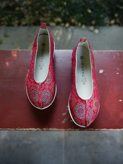 Red Blooms Ming Dynasty Platform Shoes